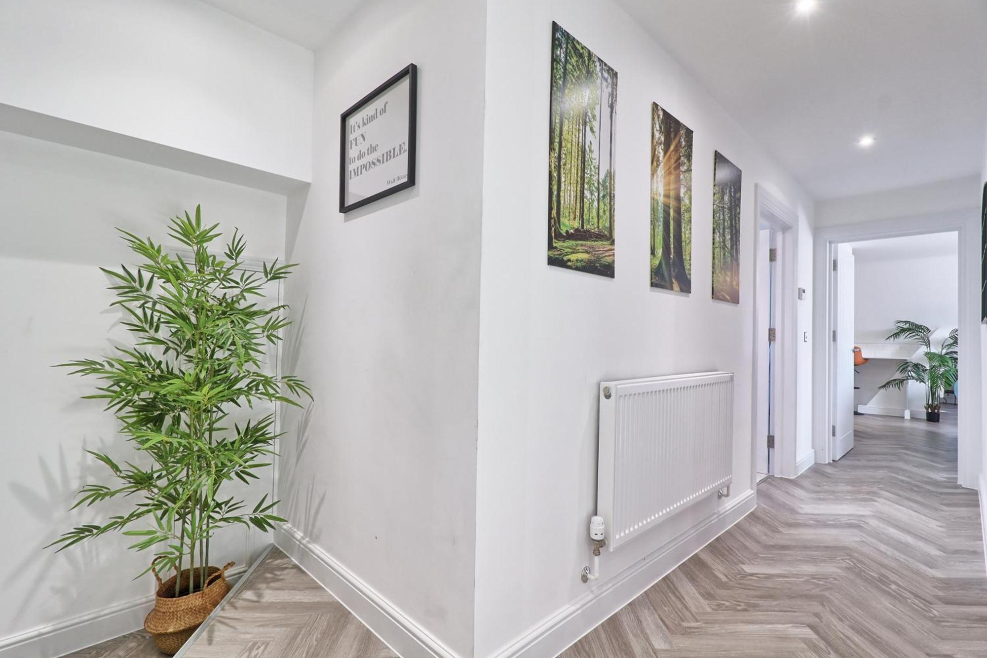 Writtle Massive 4 Bedroom Apartment With Parking In Gorgeous Countryside Location & Short Drive To Chelmsford City Centre Contractors Welcome Экстерьер фото